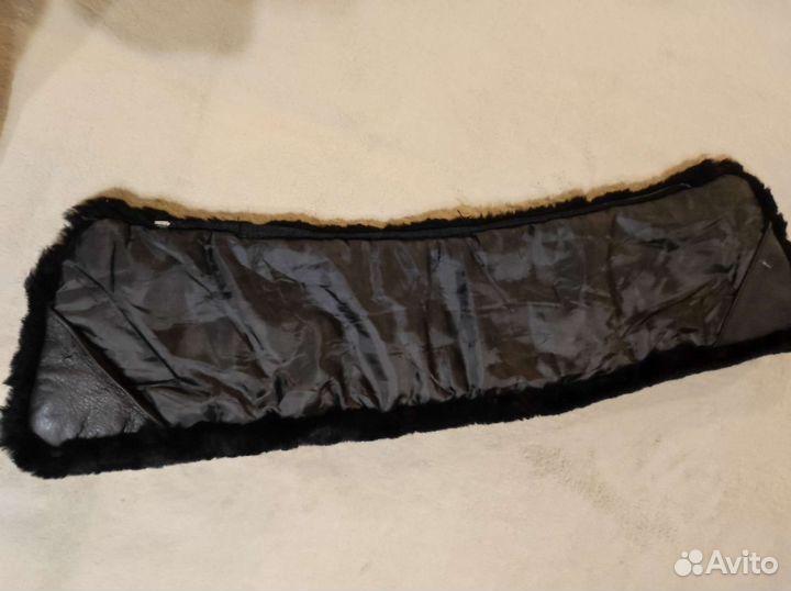 Меховой воротник черный