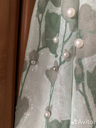 Палантин с бусинами