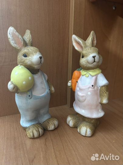 Статуэтки, подвески керамика и фарфор