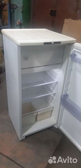 Холодильник рабочий