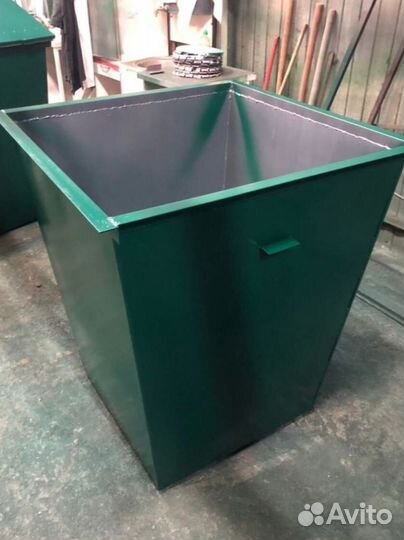 Мусорный контейнер