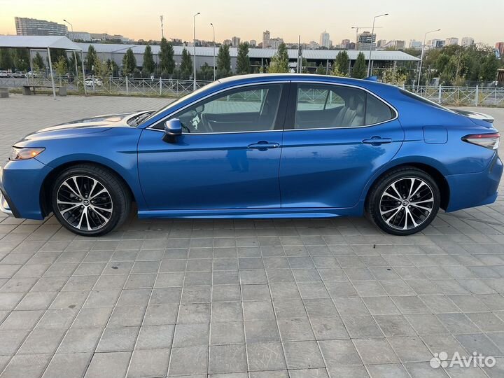 Toyota Camry, 2019