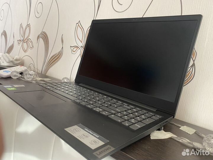 Ноутбук Lenovo ideapad s145