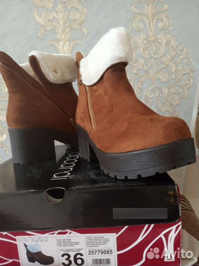 Полусапожки зимние на платформе внутри белый мех