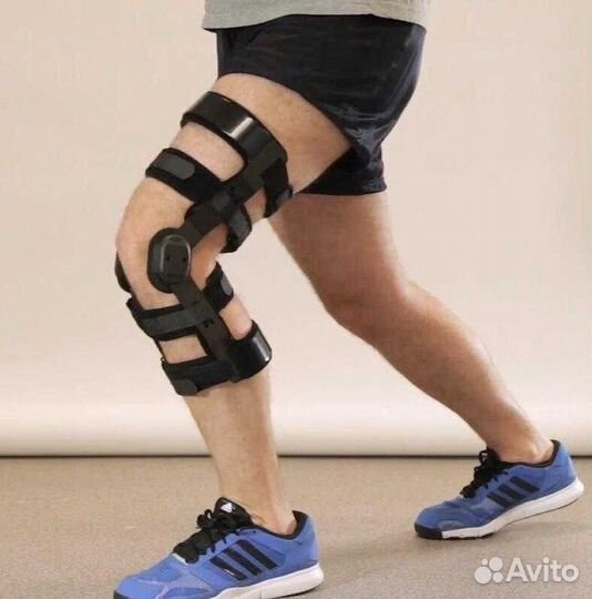 Отез на коленный сустав