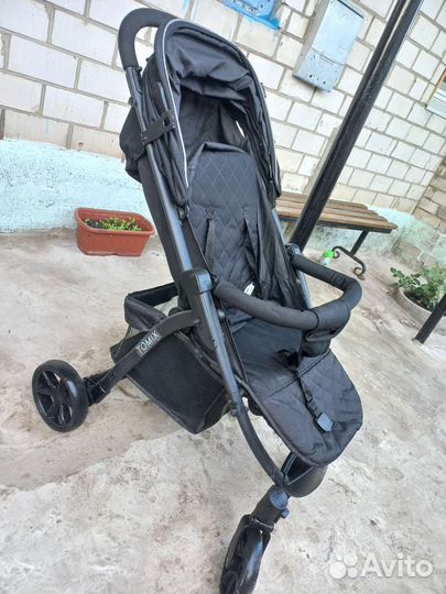 Коляска прогулочная Tomix Bliss V2, черная