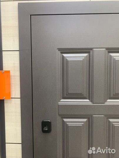 Дверь входная уличная с терморазрывом