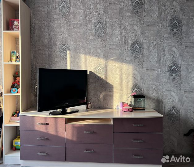 Тумба под телевизор