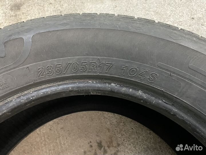 RoadX RX Quest H/T01 235/65 R17 104S