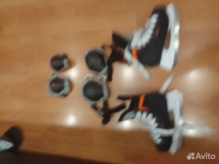 Коньки хоккейные детские 33 размер