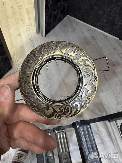 Точечные светильники классика