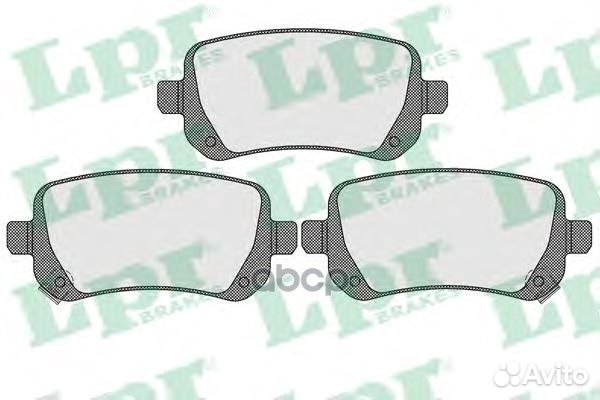 Комплект тормозных колодок 05P1550 05P1550 Lpr