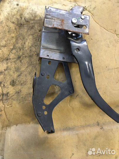 Педаль тормоза Renault Kangoo 2 (2265)