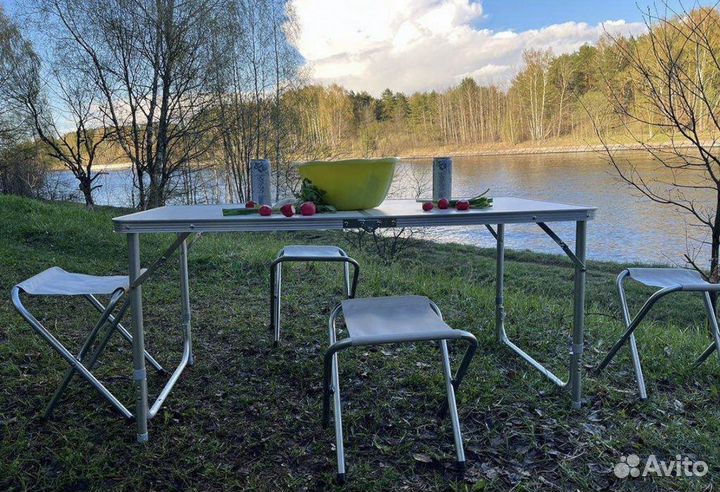 Складной стол и стулья для туризма
