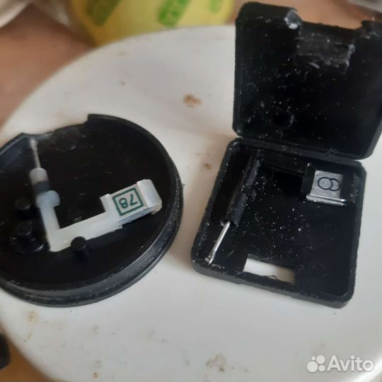 Головка звукоснимателя гзку 631, Запасные иглы