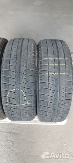 Bridgestone Blizzak Revo GZ 215/60 R16