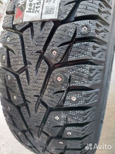 Yokohama Ice Guard Stud IG55 215/60 R16 99T
