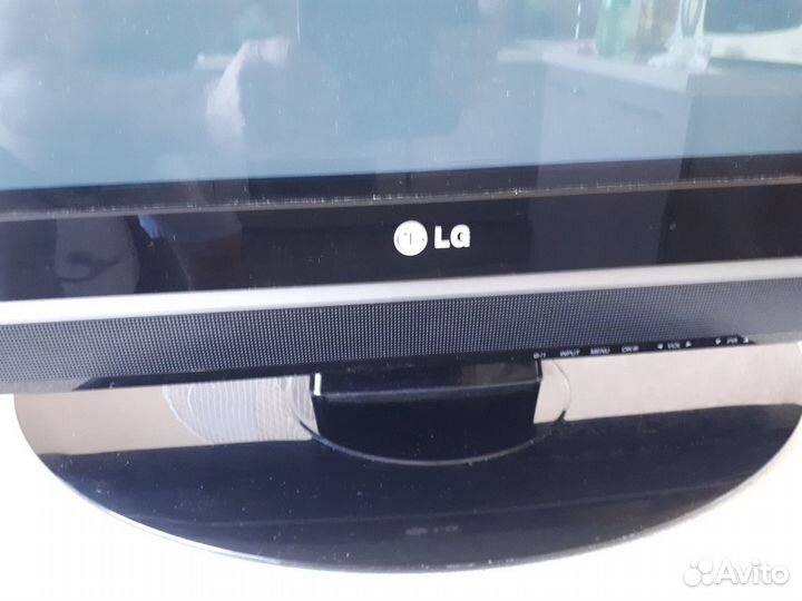 Телевизор бу LG 32