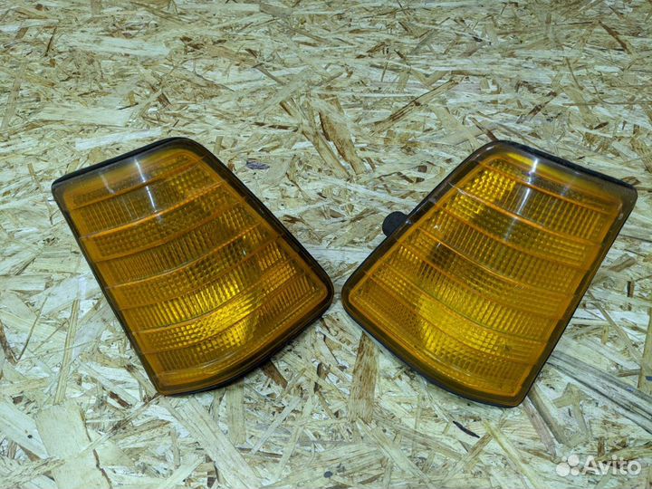 Поворотники mercedes t1 t2 410d бус