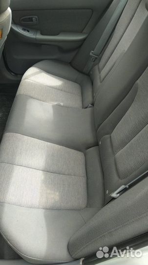 Hyundai Elantra 1.6 МТ, 2005, 293 500 км