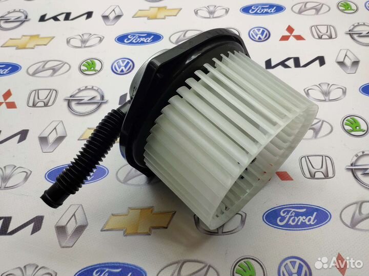 Моторчик отопителя Suzuki Grand Vitara 2