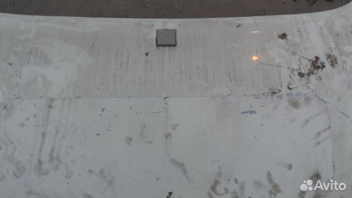 Спойлер кабины верхний Scania б/у с креплениями (1