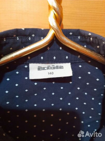 Рубашки на мальчика без пятен,чистые