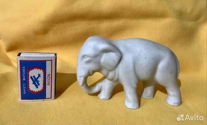 Статуэтка слон фарфор СССР