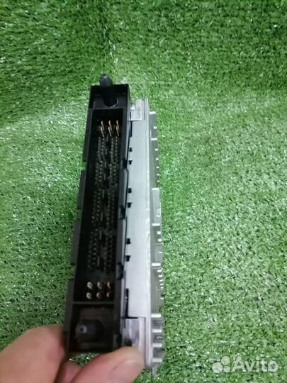 Блок управления двигателем B5254T2 08675760A Volvo