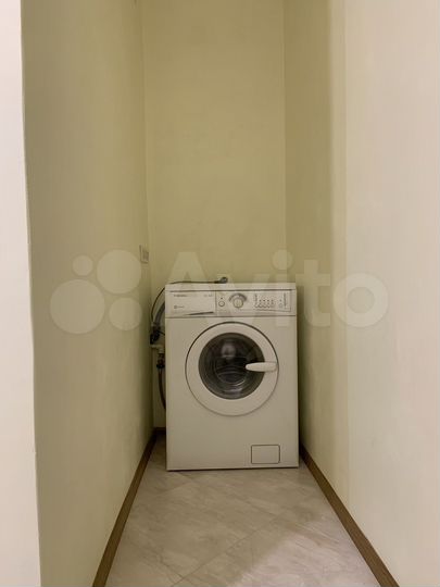 Доля в 1-к. квартире, 28 м², 3/9 эт.