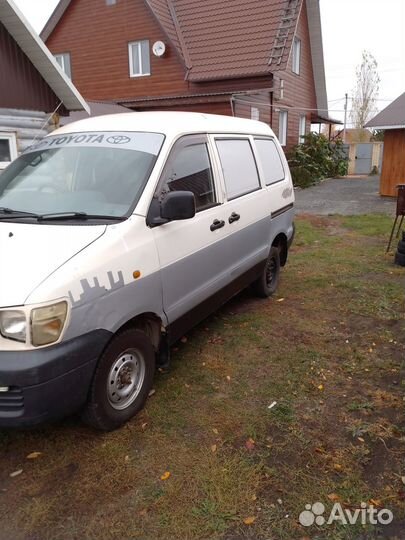 Toyota Lite Ace 1.8 AT, 2002, 250 000 км