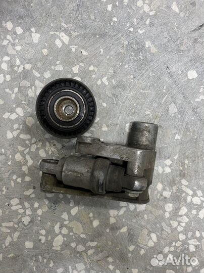 Нятяжитель ремня M54B30 BMW X5 e53 2004