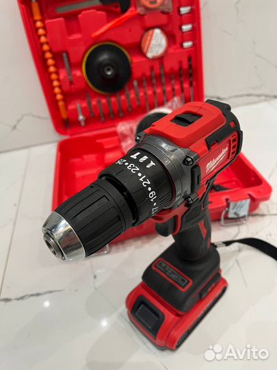 Шуруповерт Milwaukee 36V ударный с двумя АКБ