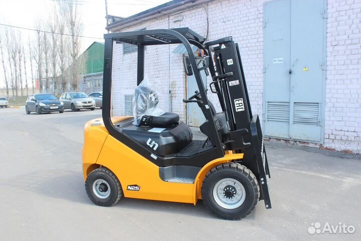 Вилочный погрузчик UN Forklift FG20, 2023