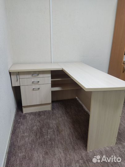 Угловой письменный стол бу