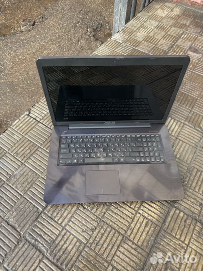 Большой и быстрый Asus 17' i5 6200, 8Gb, GT 920