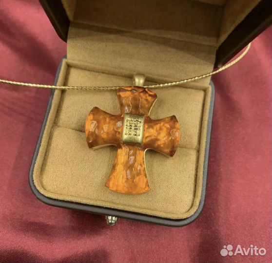 Цепочка с кулоном