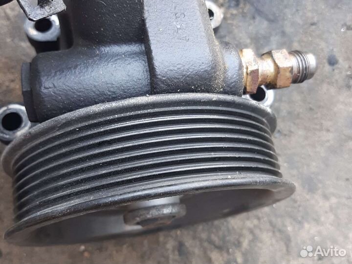 Насос гур Ford Transit 2.4 tdci