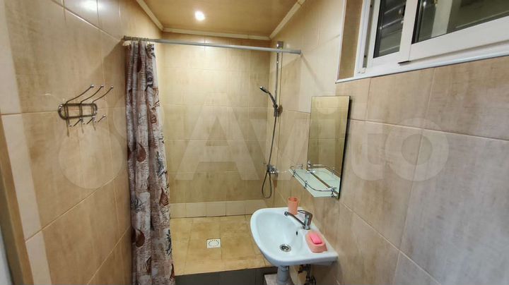 Комната 15 м² в 1-к., 2/3 эт.