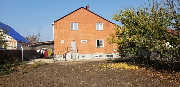 Дом 293 м² на участке 10 сот.