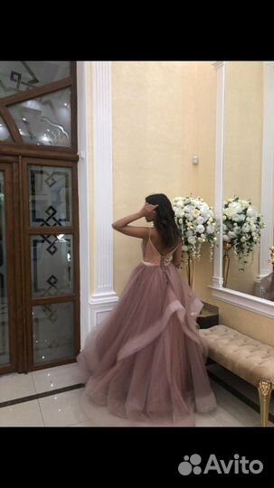 Вечернее платье