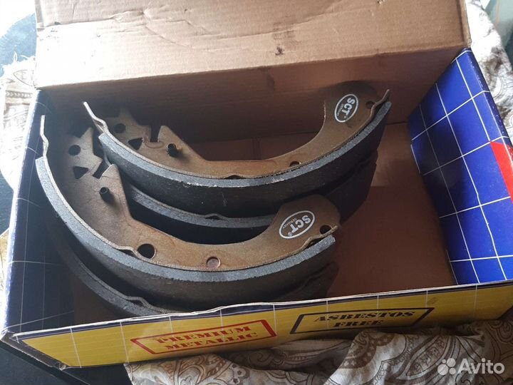 Задние тормозные колодки