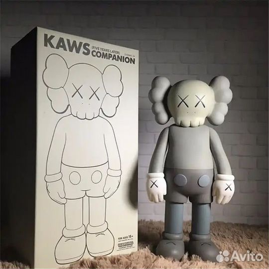Фигурка kaws