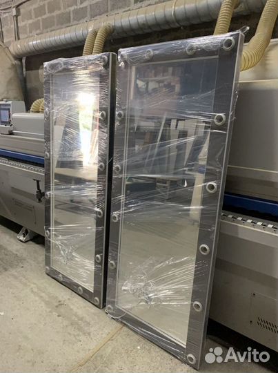 Гримерное зеркало с лампочками