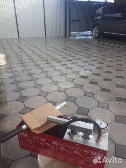 Опрессовочный насос