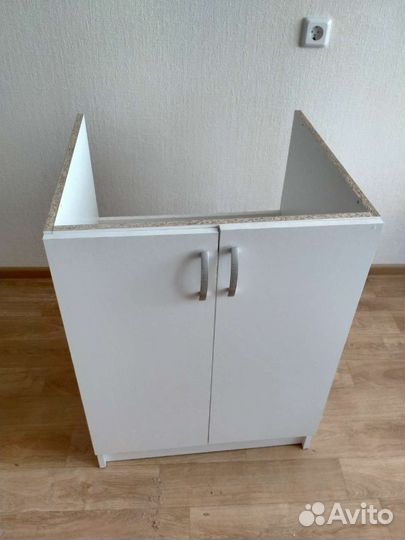 Тумба изпод мойки