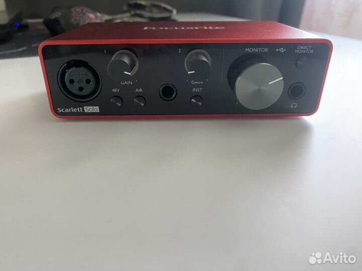 Звуковая карта focusrite scarlett solo 3rd gen