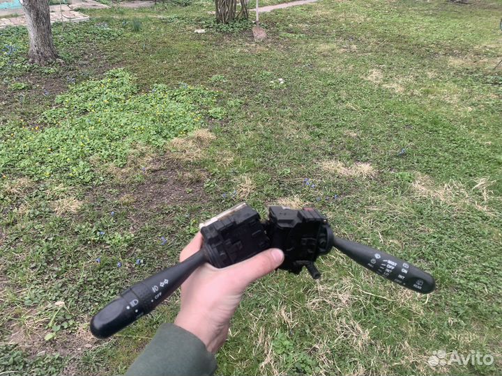 Подрулевой переключатель rav4