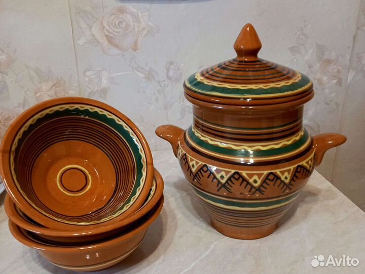 Горшок с тарелками керамический