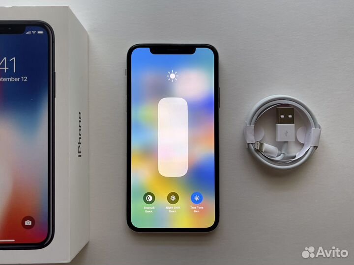 iPhone X, 64 ГБ